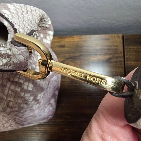 Michael Kors Snakeskin Tote Bag With Gold Hardware & Tassel Accent READ - Picture 8 of 16